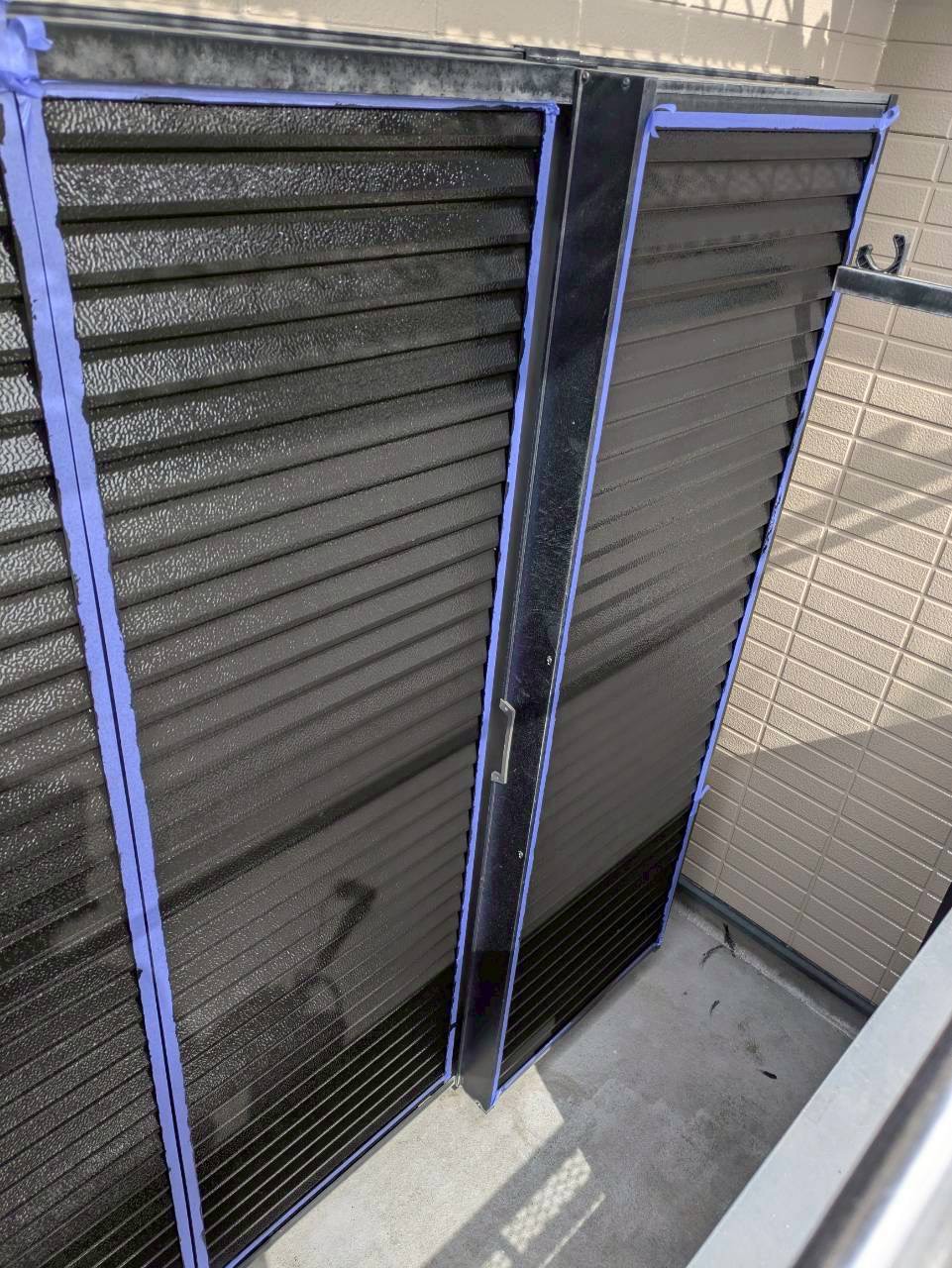 シャッターボックスの塗り替えが完了